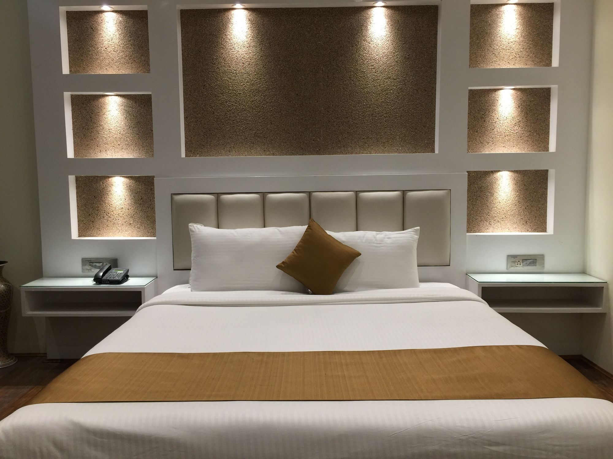 Heritage Luxury Srinagar  Luaran gambar